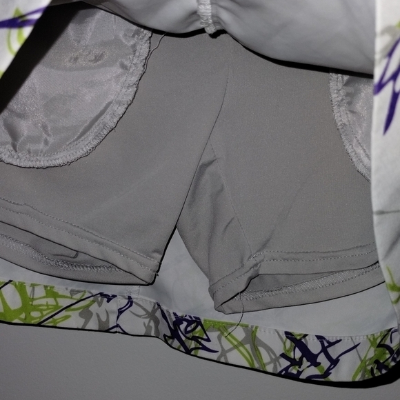 🍂🍂NIVO SKORT SIZE 0 - Picture 4 of 5